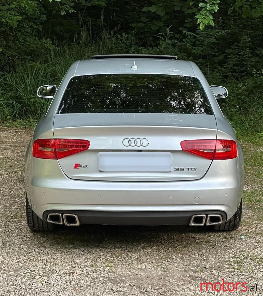 2013' Audi A4 photo #4