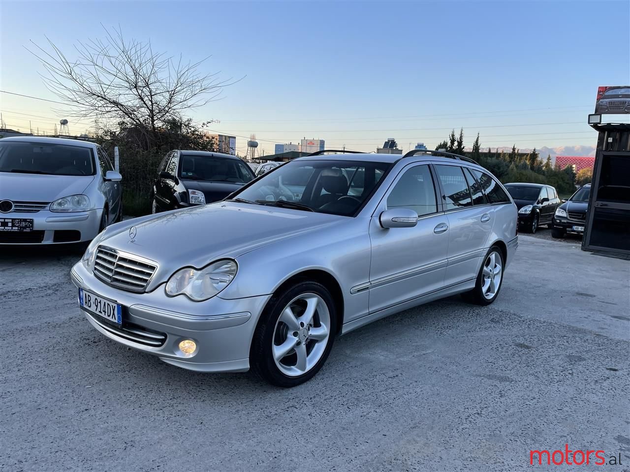 2005' Mercedes-Benz C 220 photo #1