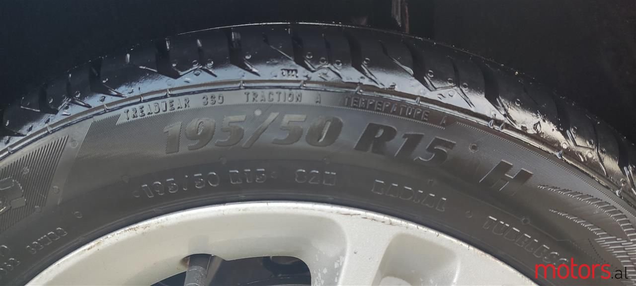 2009' Ford Fiesta photo #5