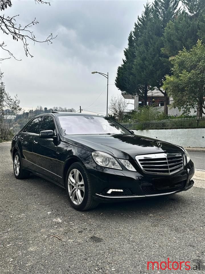 2009' Mercedes-Benz 220 photo #6