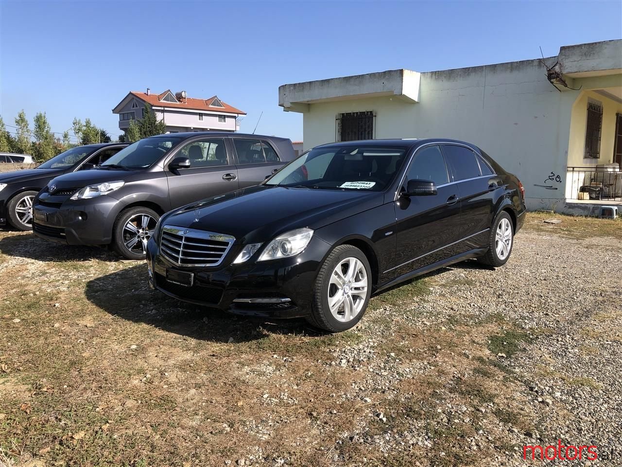 2011' Mercedes-Benz E 250 photo #1