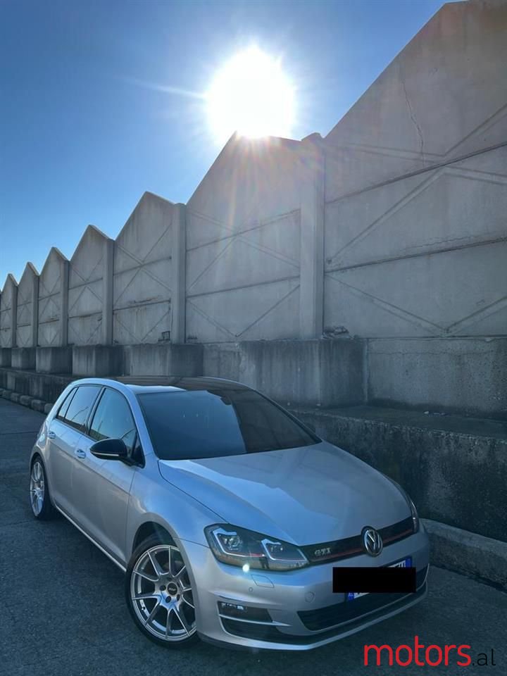 2014' Volkswagen Golf photo #1