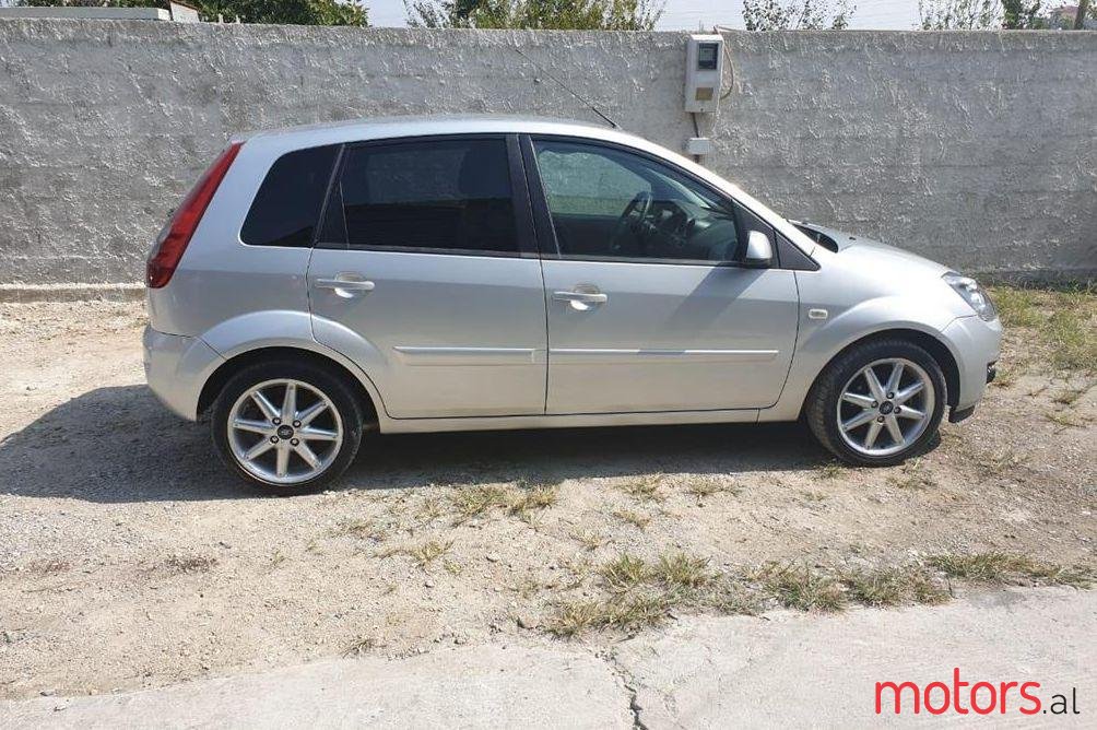 2007' Ford Fiesta photo #1