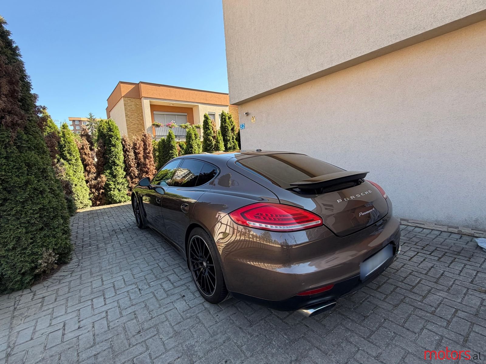 2015' Porsche Panamera photo #3