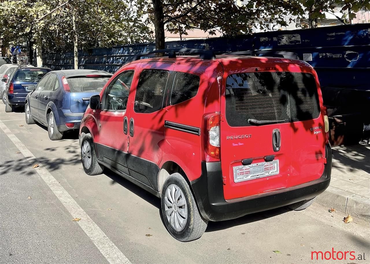 2011' Peugeot Bipper photo #2