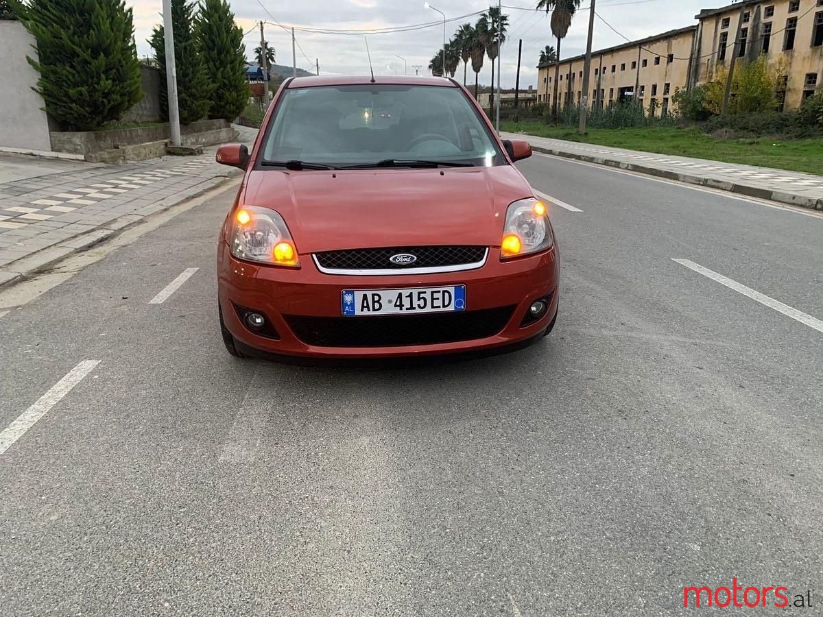 2007' Ford Fiesta photo #2