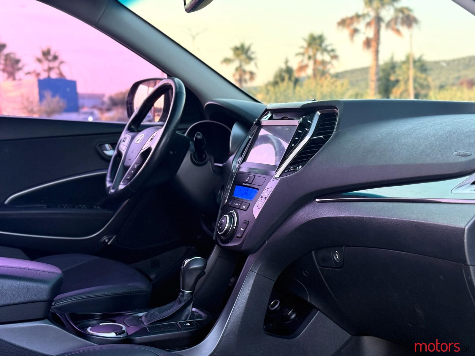 2015' Hyundai Santa Fe photo #6