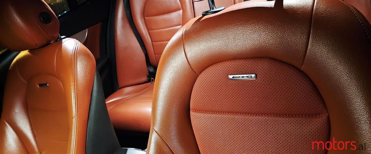 2016' Mercedes-Benz C 300 photo #2