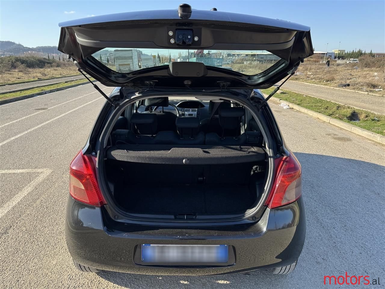 2007' Toyota Yaris photo #1