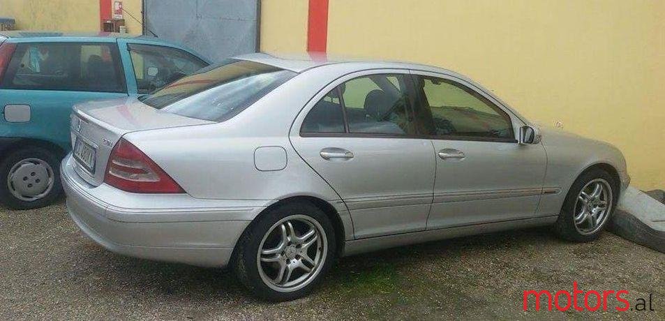 2003' Mercedes-Benz C 220 photo #2