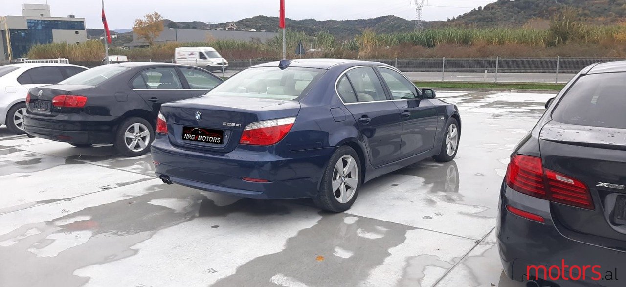 2008' BMW 528 photo #3