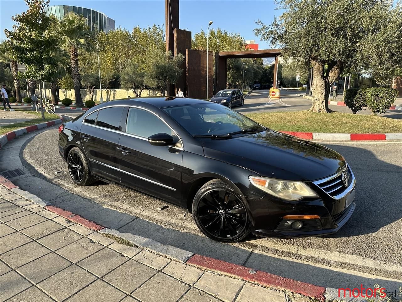 2010' Volkswagen photo #1