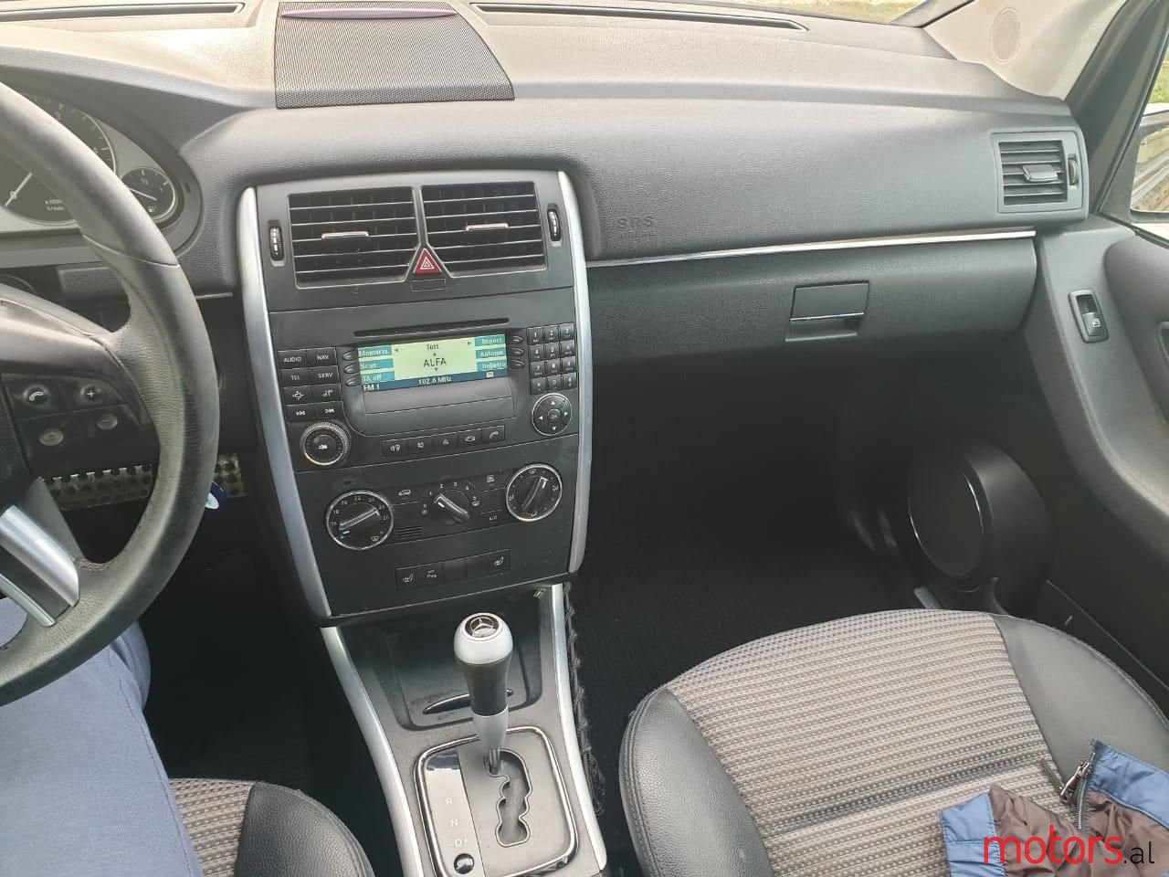 2007' Mercedes-Benz B 180 photo #5