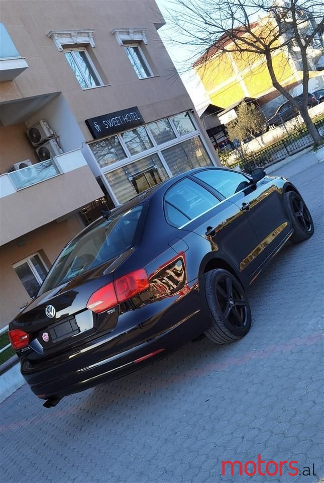 2013' Volkswagen Jetta photo #4