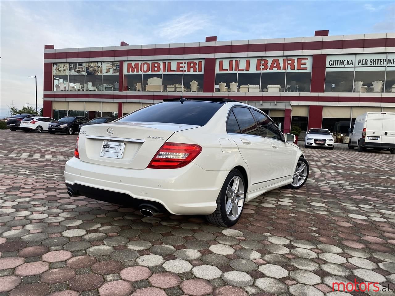 2012' Mercedes-Benz C 300 photo #4