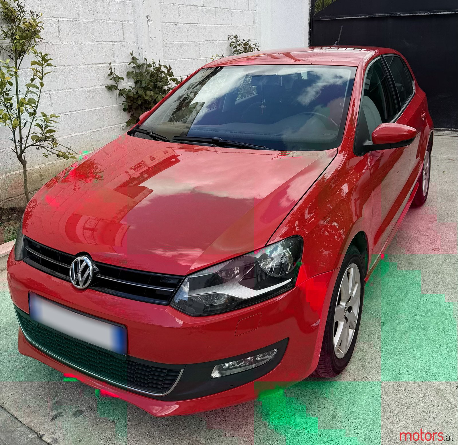 2012' Volkswagen Polo photo #2