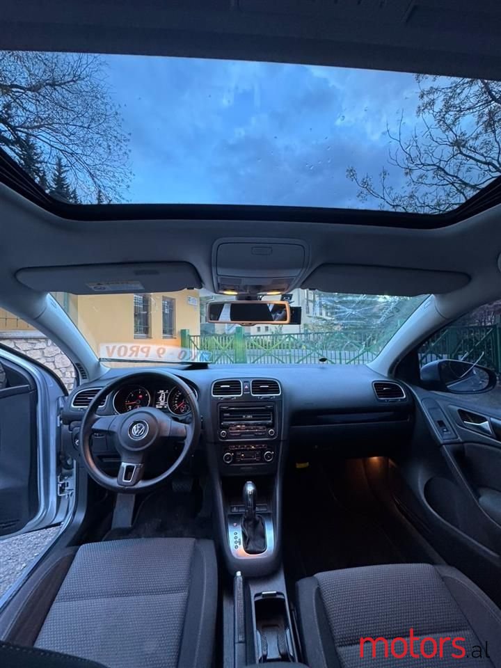 2012' Volkswagen Golf photo #4