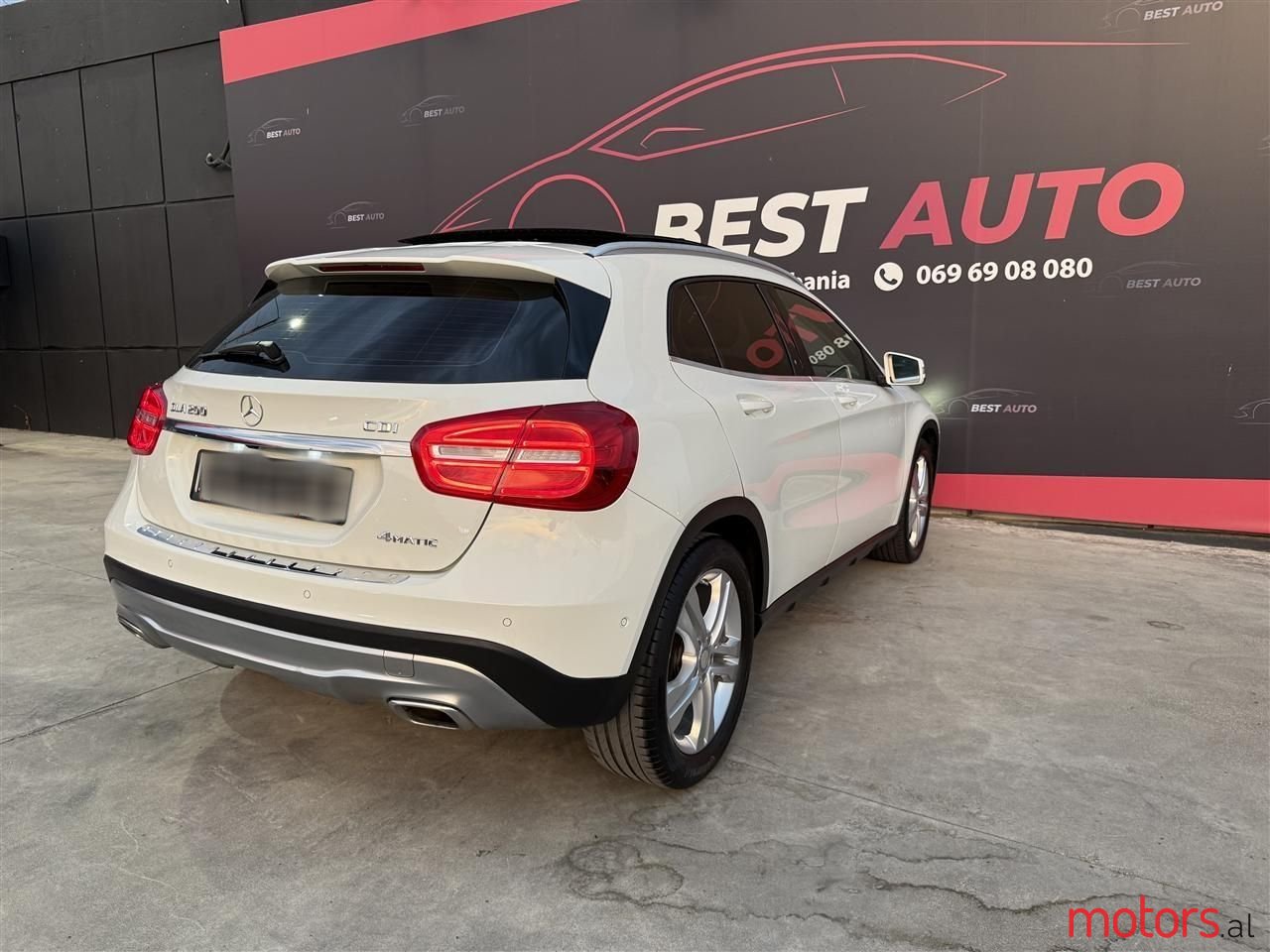 2015' Mercedes-Benz GLA 200 photo #6