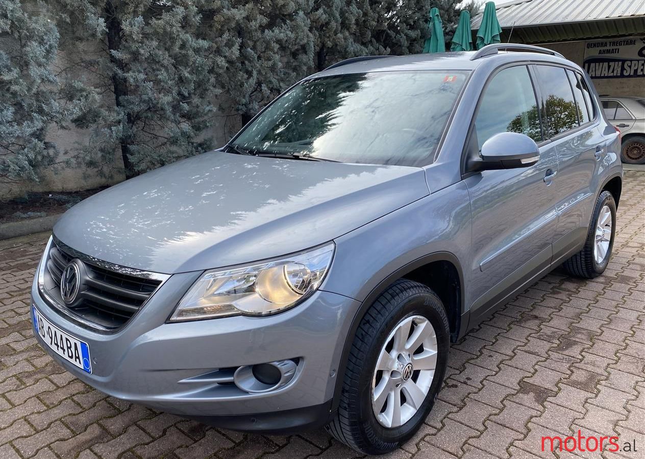 2008' Volkswagen Tiguan photo #1