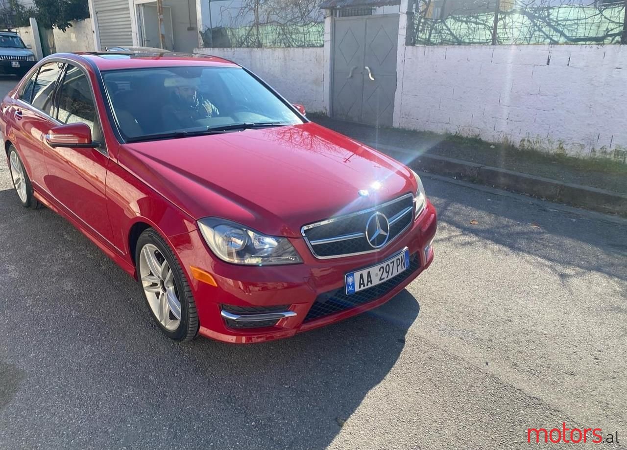 2013' Mercedes-Benz C 250 photo #1