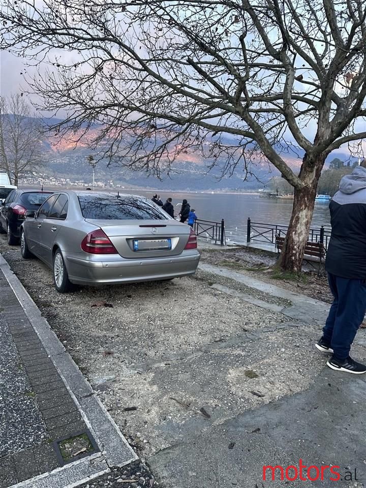 2004' Mercedes-Benz 270 photo #2