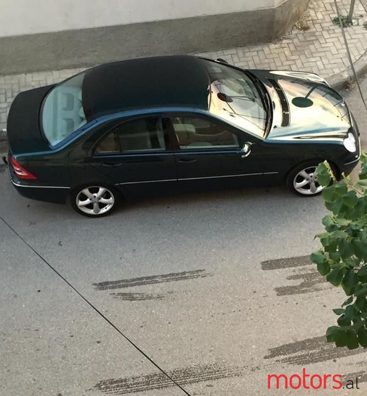 2003' Mercedes-Benz C 220 photo #2