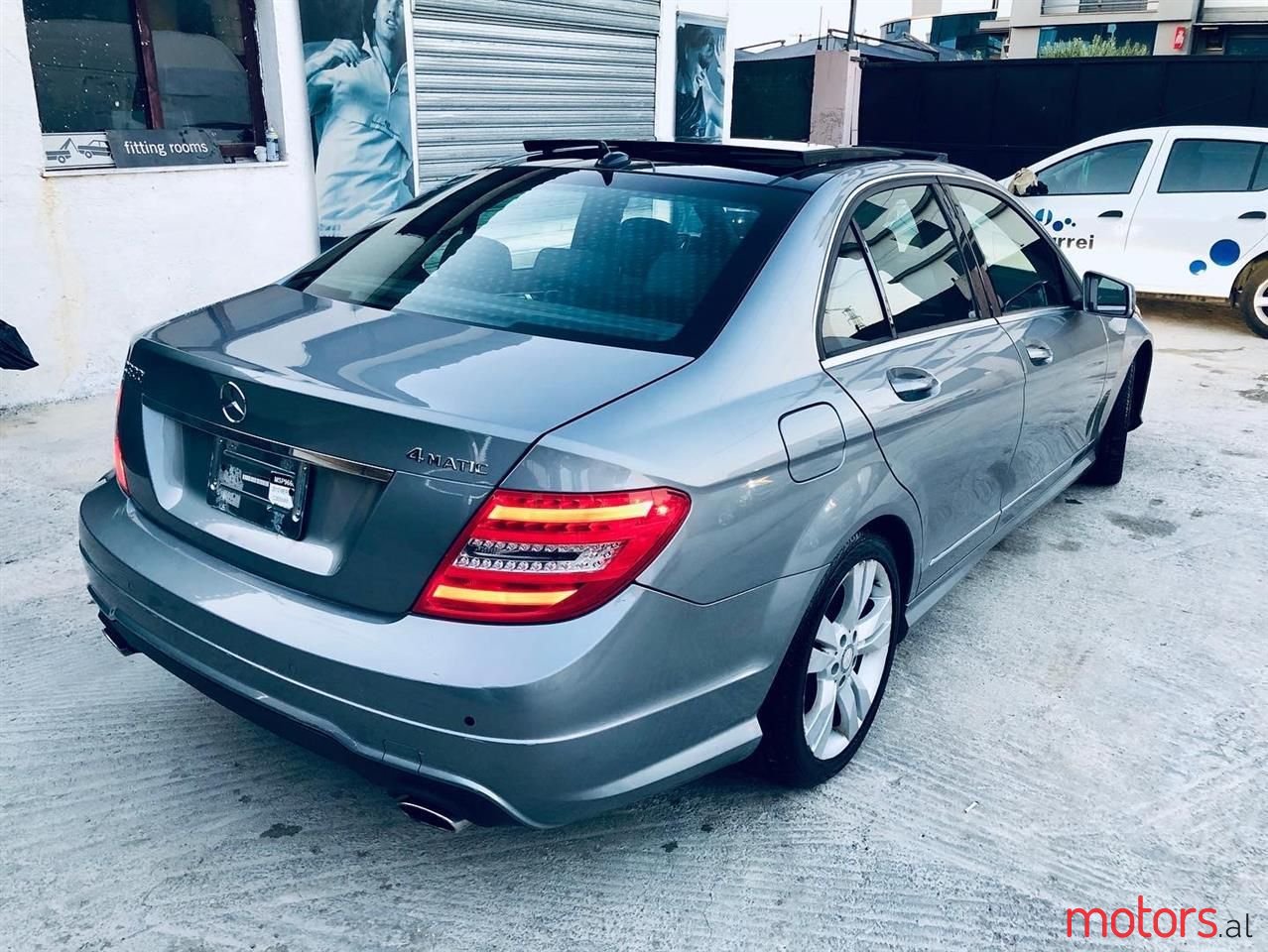 2012' Mercedes-Benz C 300 photo #3