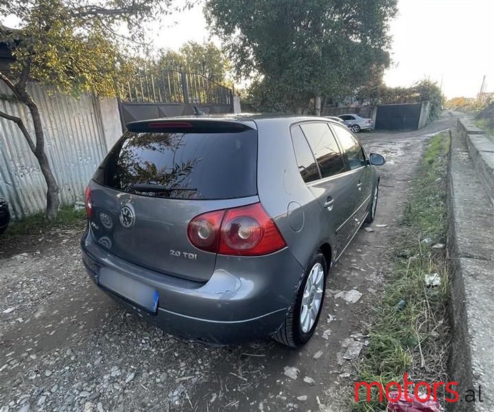 2005' Volkswagen Golf photo #5