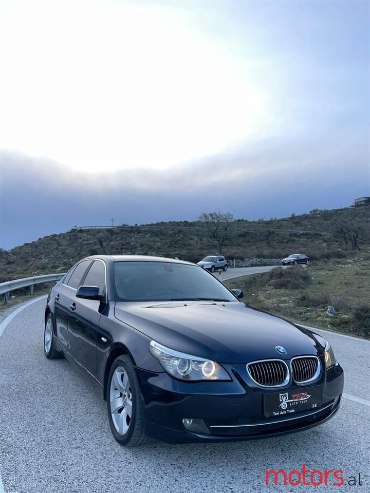 2008' BMW 530 photo #5