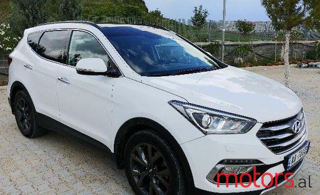 2016' Hyundai Sante Fe photo #1