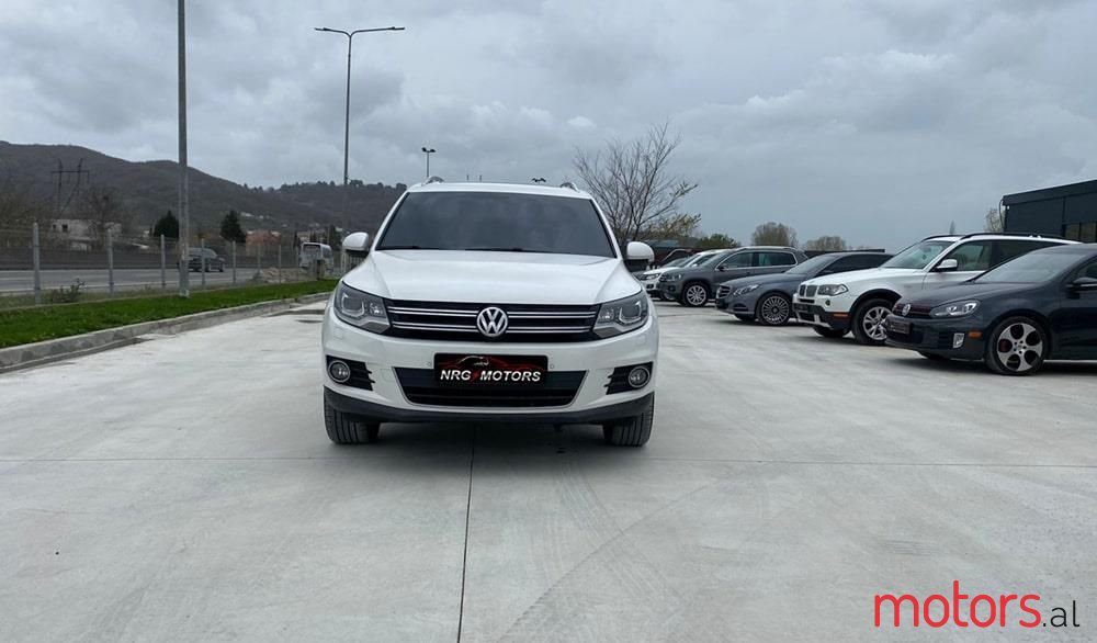 2013' Volkswagen Tiguan photo #4