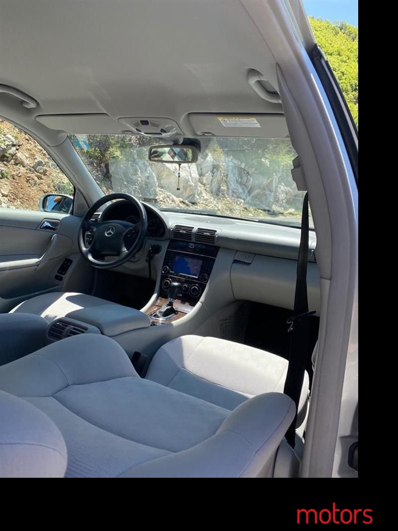 2005' Mercedes-Benz C 180 photo #6