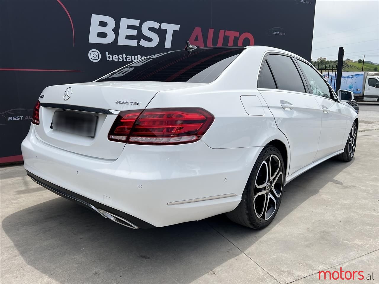 2015' Mercedes-Benz E 250 photo #6