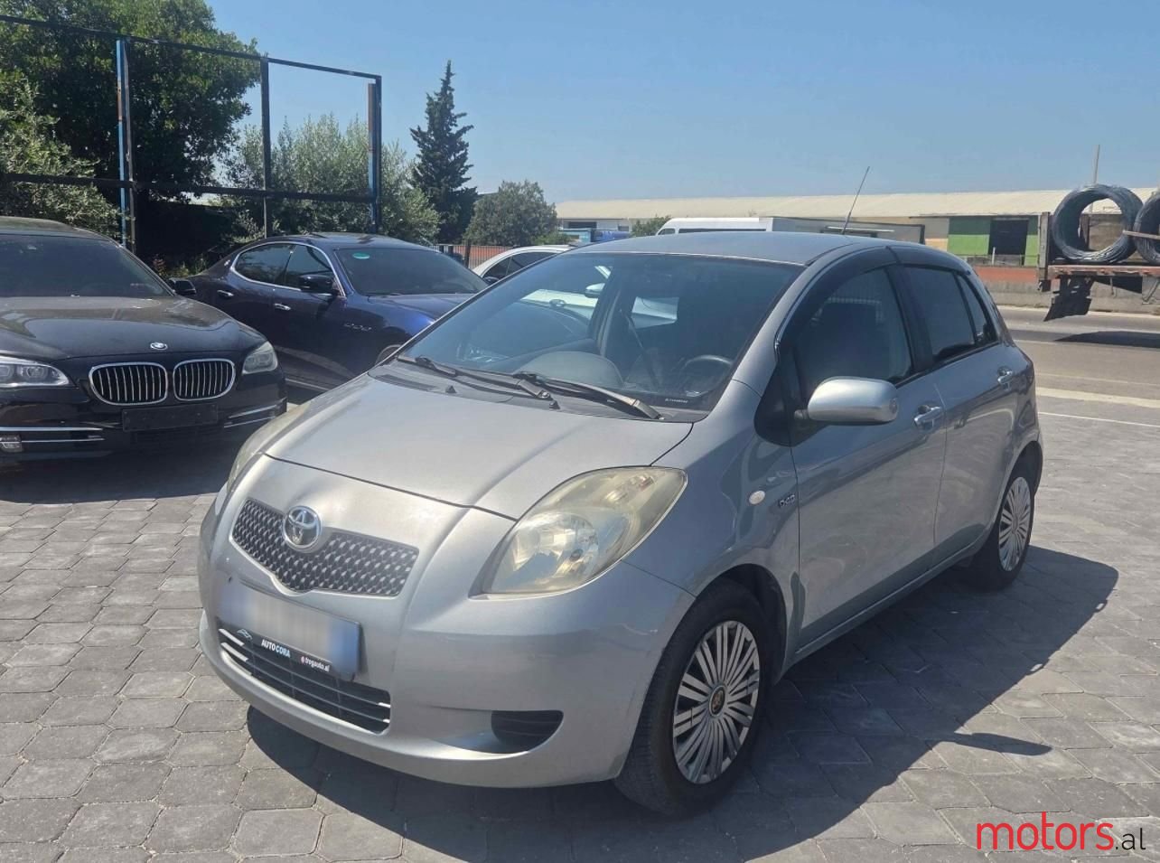 2007' Toyota Yaris photo #2