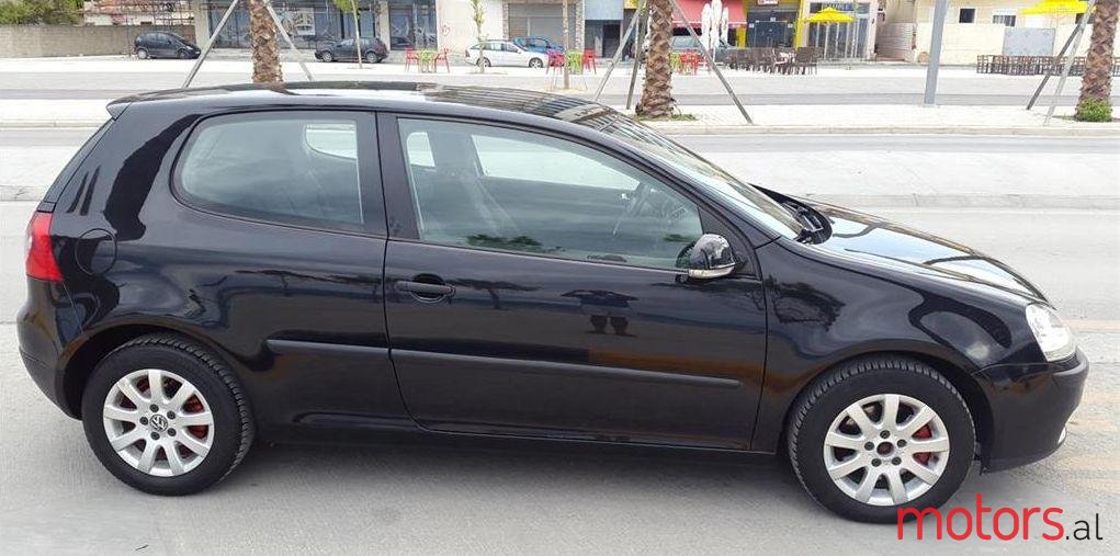 2005' Volkswagen Golf photo #2