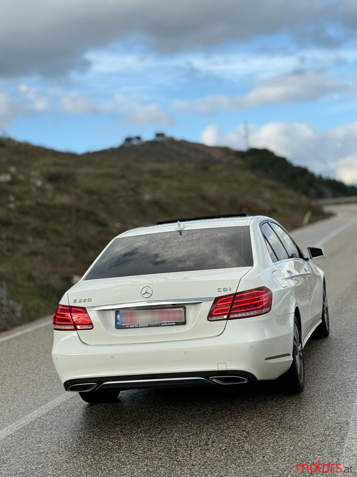 2014' Mercedes-Benz E 220 photo #5