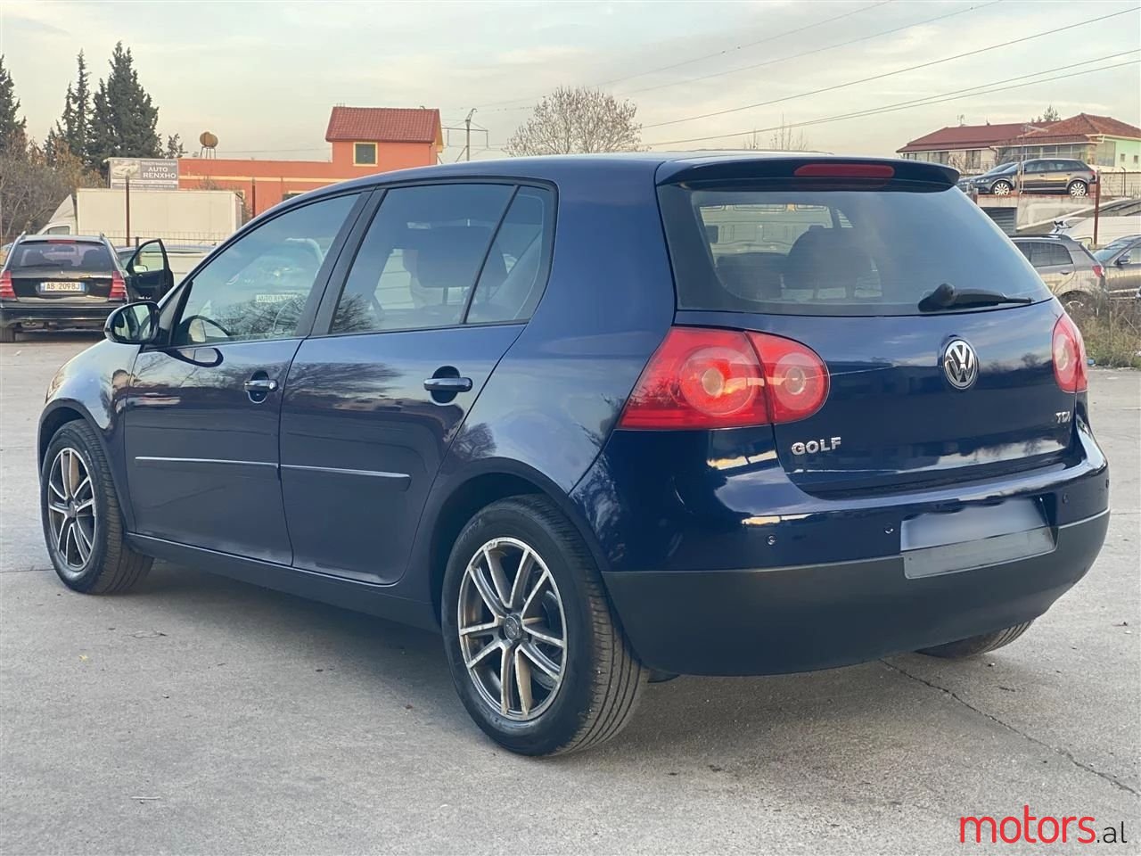 2005' Volkswagen Golf photo #3