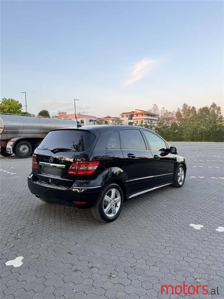 2009' Mercedes-Benz B 200 photo #4