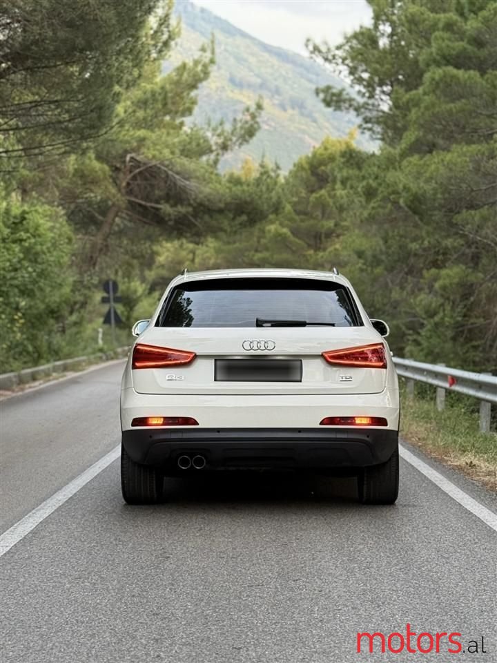 2012' Audi Q3 photo #6