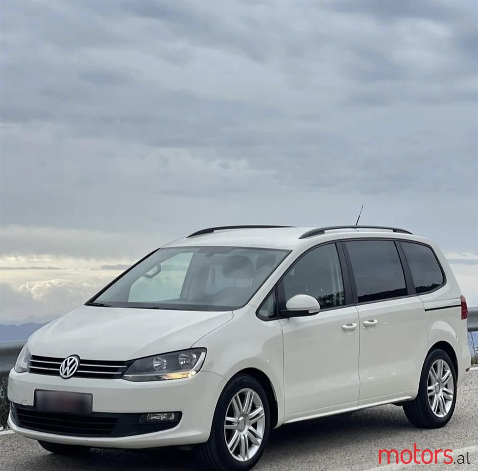 2015' Volkswagen Sharan photo #1
