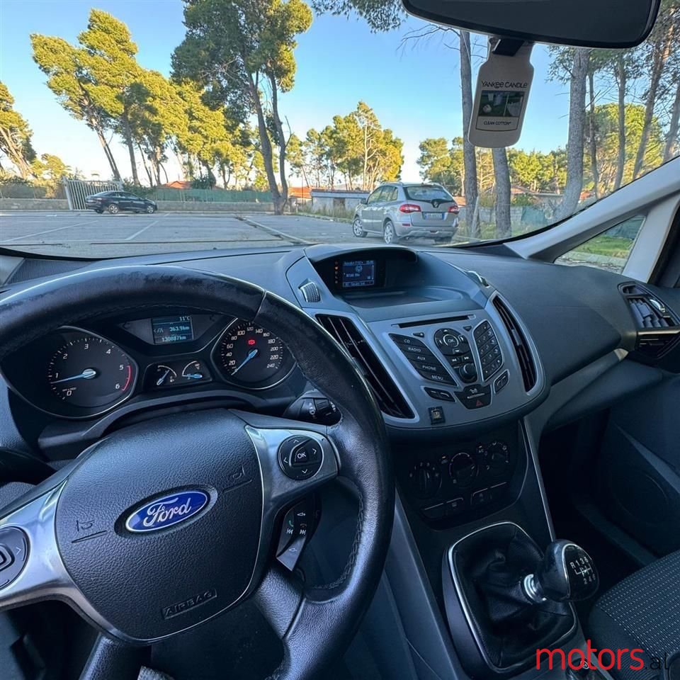 2012' Ford C-MAX photo #4