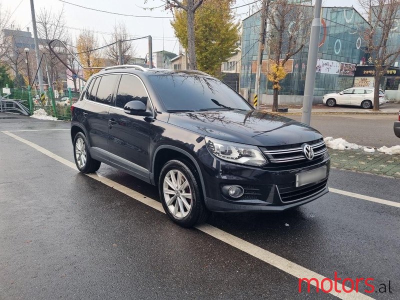 2014' Volkswagen Tiguan photo #4