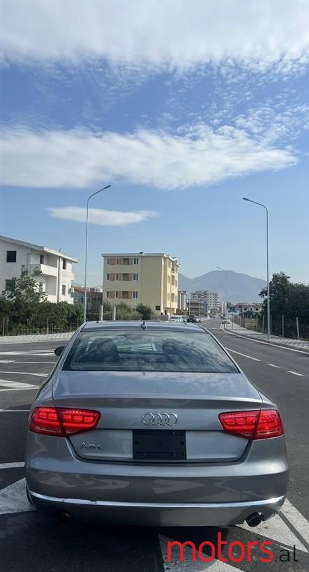 2014' Audi A8 photo #3
