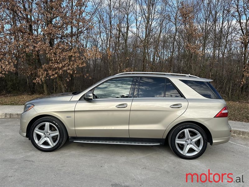 2012' Mercedes-Benz ML 350 photo #2