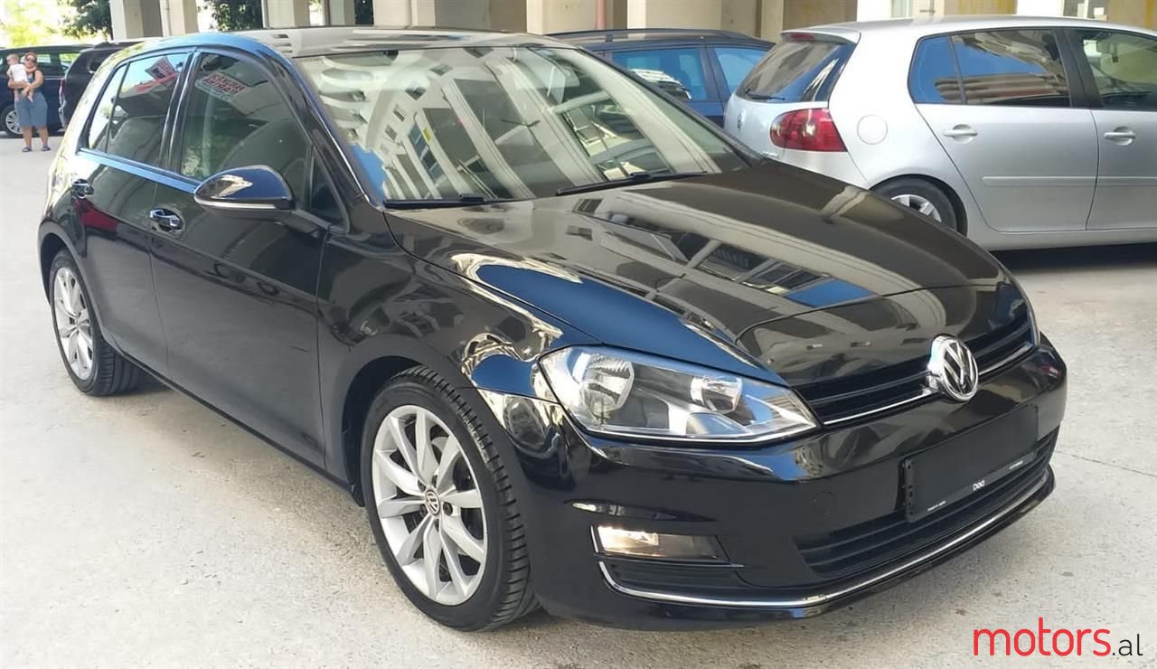 2013' Volkswagen Golf photo #1