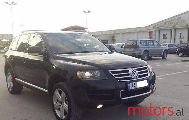 2003' Volkswagen Touareg photo #3