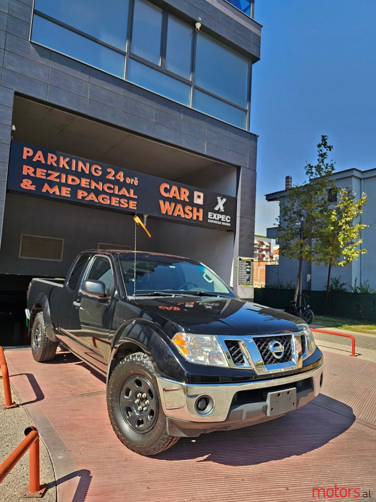 2012' Nissan Navara photo #3