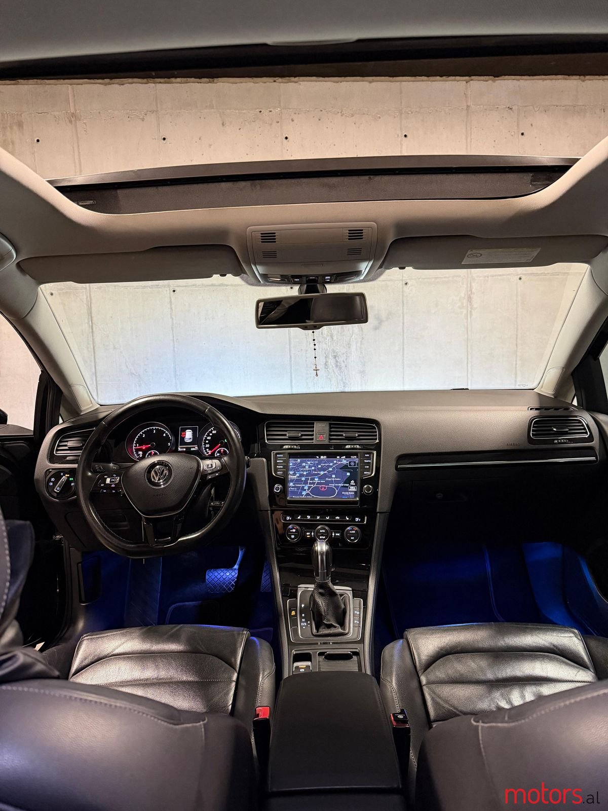 2013' Volkswagen Golf photo #6