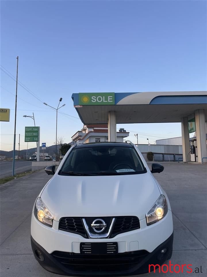 2012' Nissan Qashqai photo #1