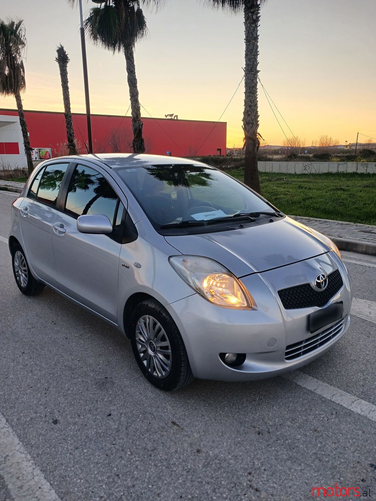 2007' Toyota Yaris photo #3